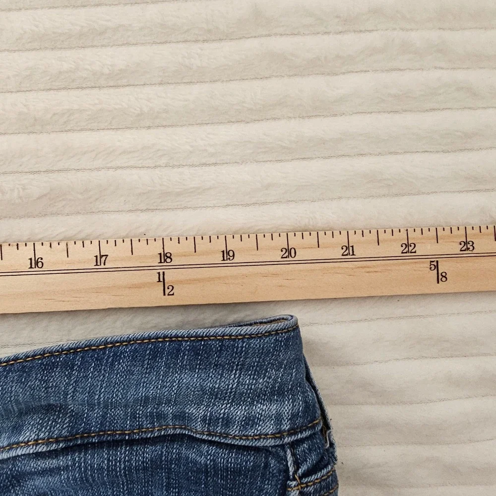 Torrid Womens Vintage Stretch High Rise Bermuda Denim Shorts 20 Blue Casual